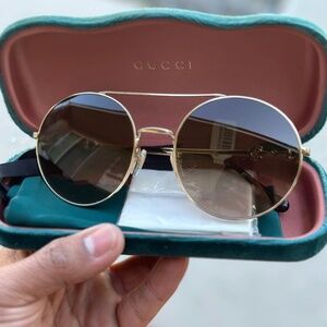 Gucci Sunglasses GG0878S